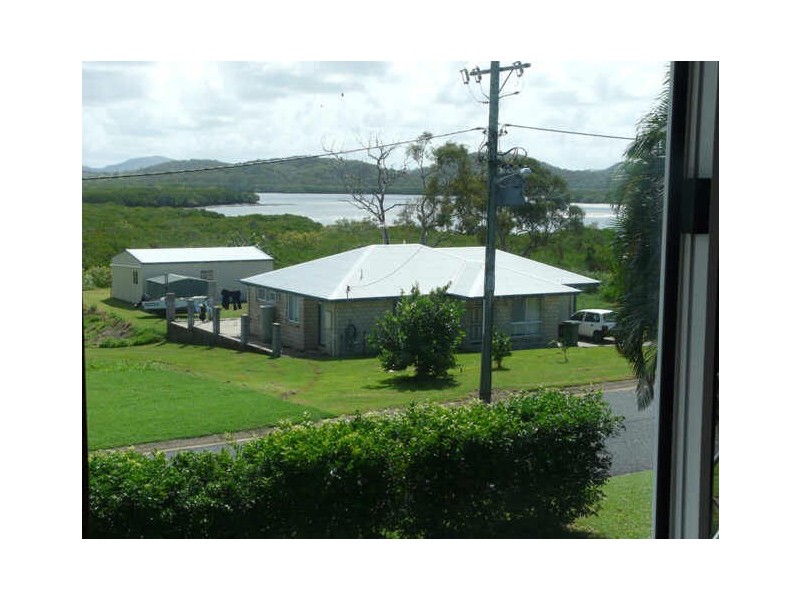 Campwin Beach QLD 4737