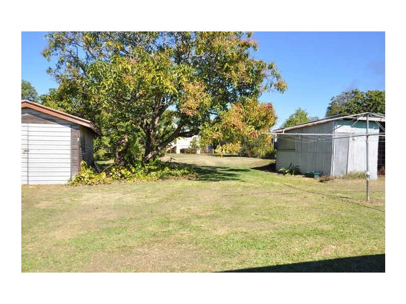 16 Phillips Street, Sarina QLD 4737