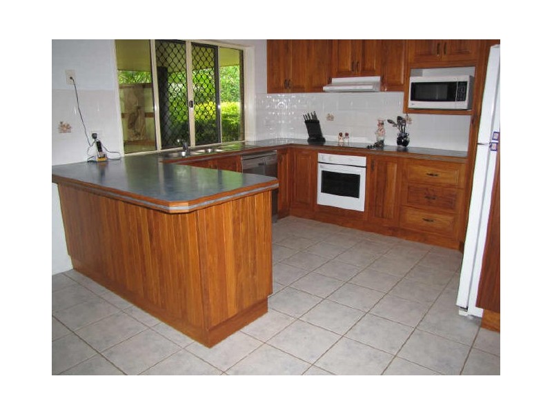 Salonika Beach QLD 4740