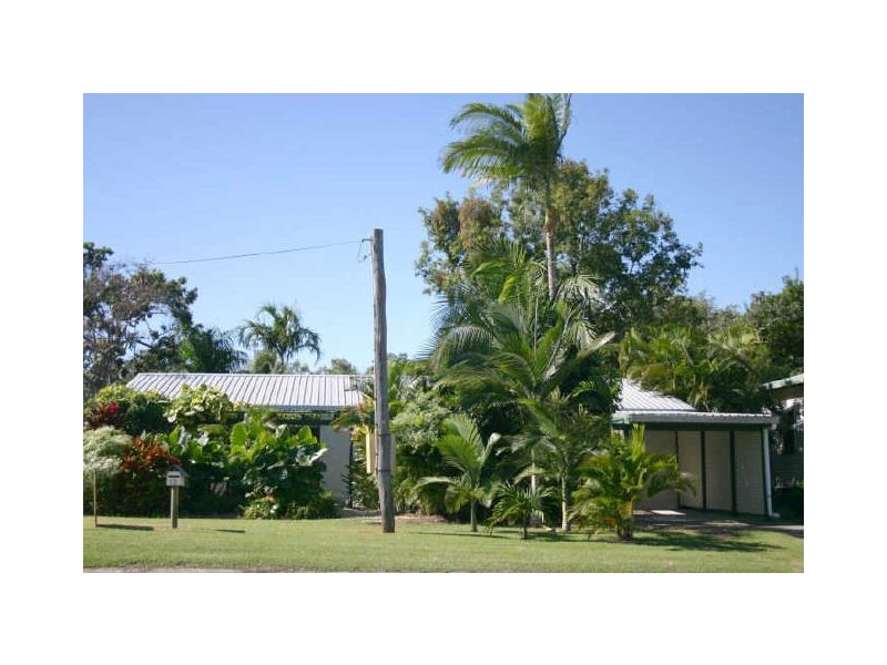 Armstrong Beach QLD 4737