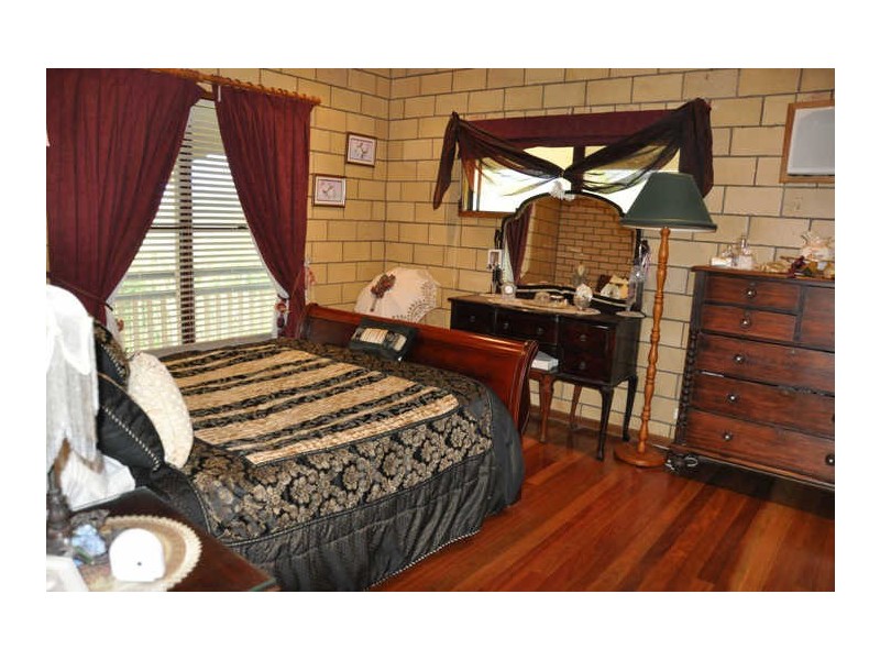 43 Grieshaber Drive, Sarina QLD 4737