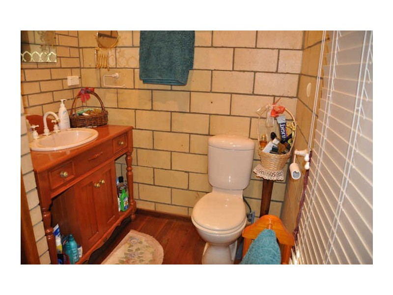 43 Grieshaber Drive, Sarina QLD 4737