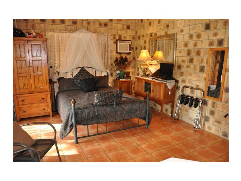 43 Grieshaber Drive, Sarina QLD 4737