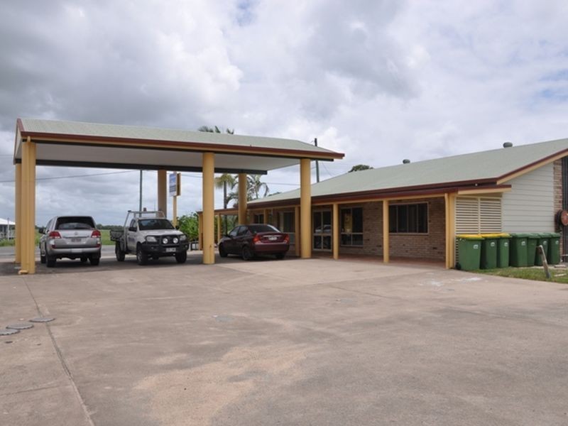 28 Beach Road, Sarina QLD 4737