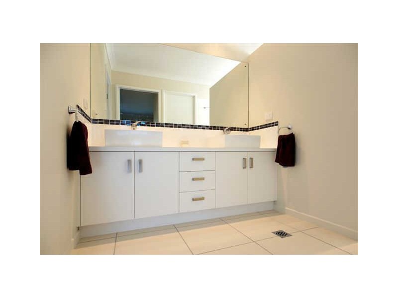 18 Brooksfield Drive, Sarina Beach QLD 4737