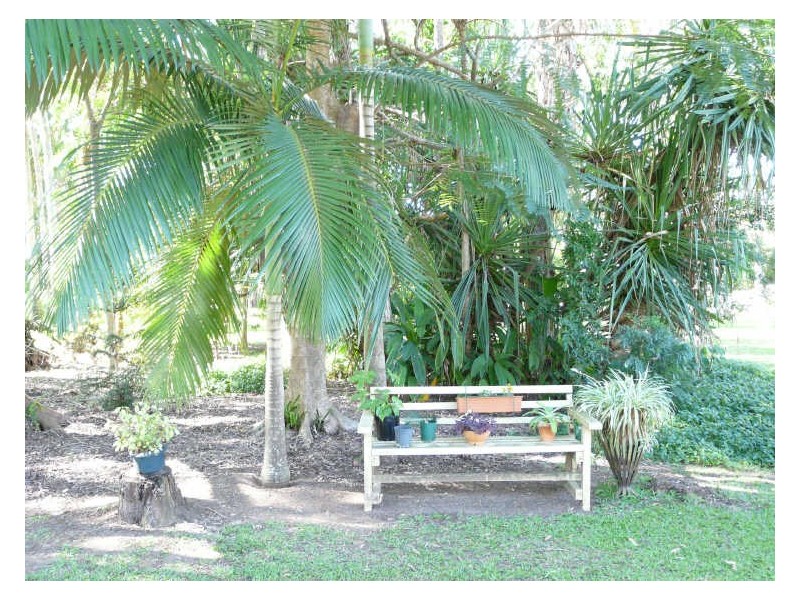 18 Deguara Avenue, Armstrong Beach QLD 4737