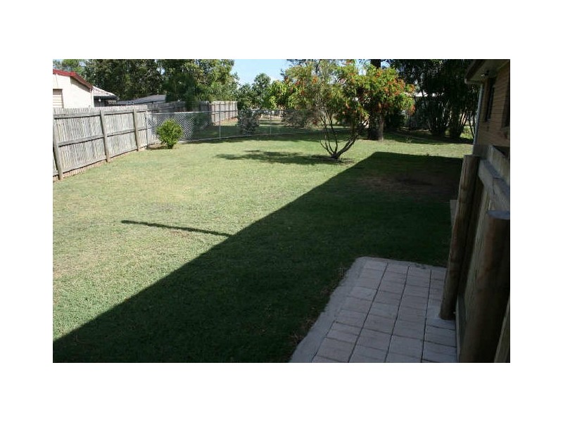 2/14 Elizabeth, Sarina QLD 4737