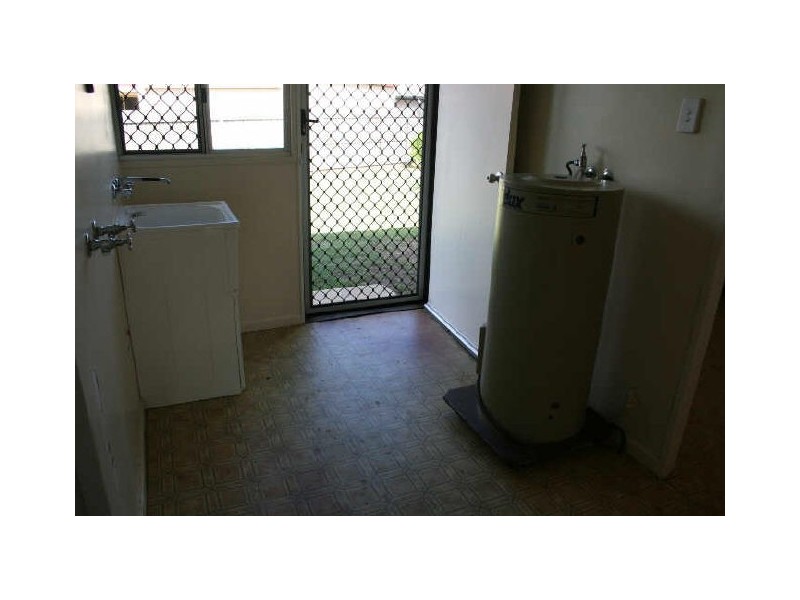 2/14 Elizabeth, Sarina QLD 4737