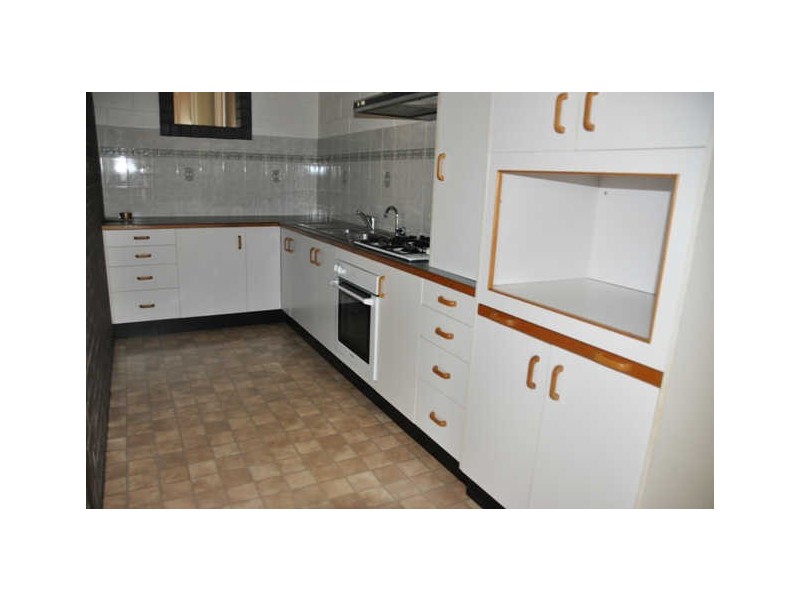 4 Ware Avenue, Sarina QLD 4737