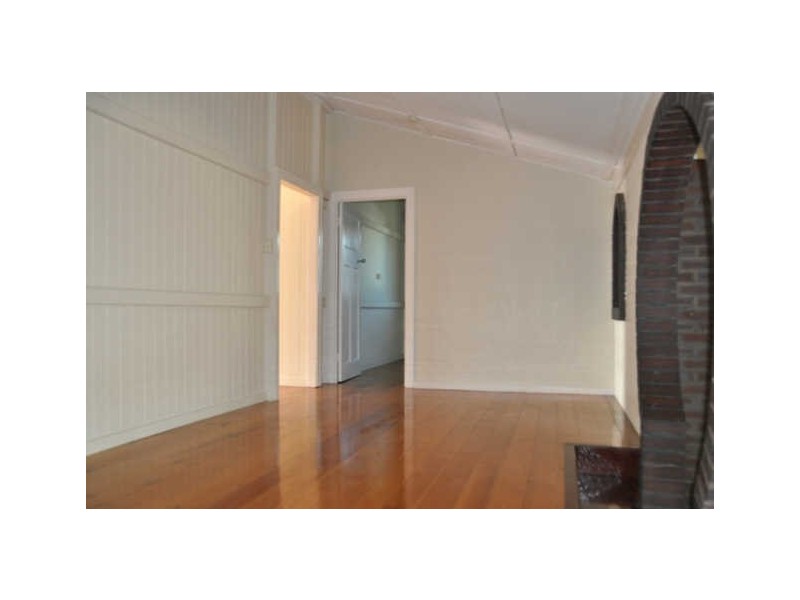 4 Ware Avenue, Sarina QLD 4737