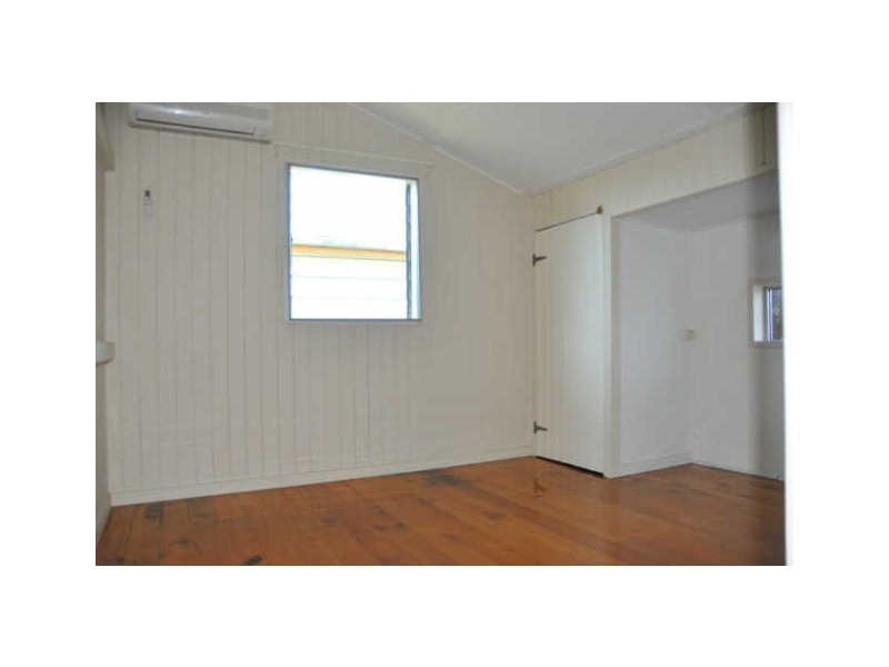 4 Ware Avenue, Sarina QLD 4737