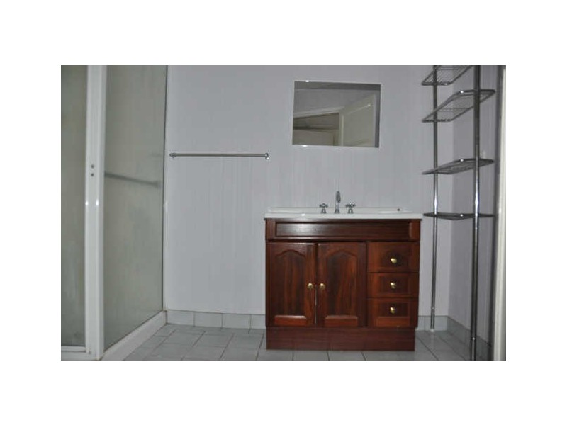 4 Ware Avenue, Sarina QLD 4737