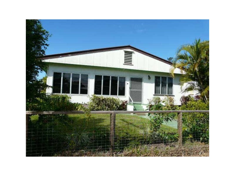 14 Phillips Street, Sarina QLD 4737