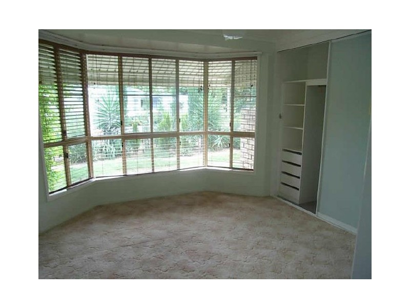 6 Crescent, Armstrong Beach QLD 4737