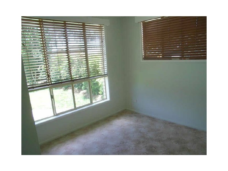 6 Crescent, Armstrong Beach QLD 4737