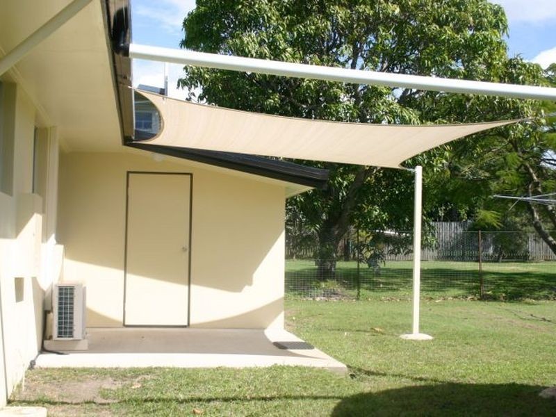 19 Lilliendale Avenue, Sarina QLD 4737