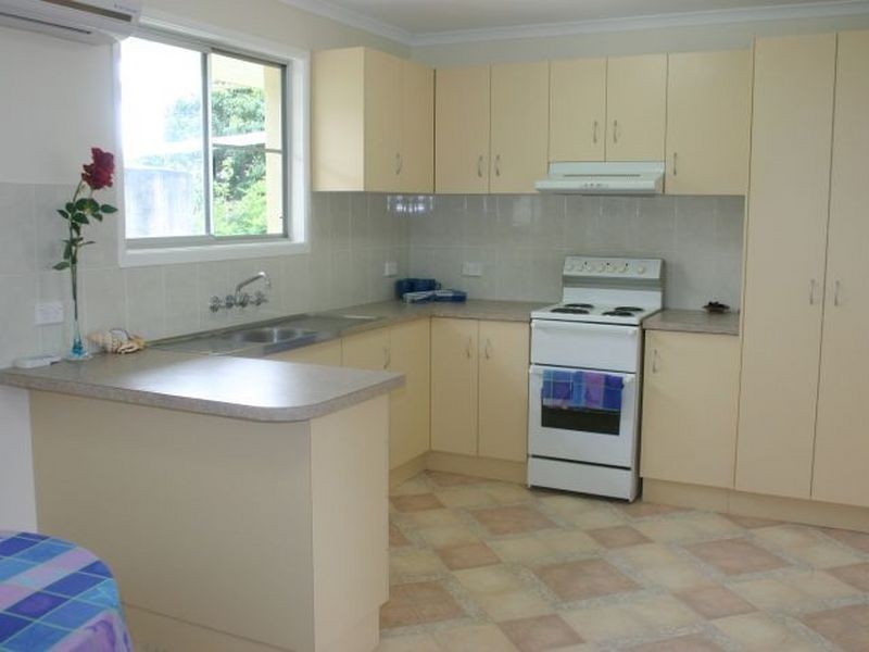 19 Lilliendale Avenue, Sarina QLD 4737