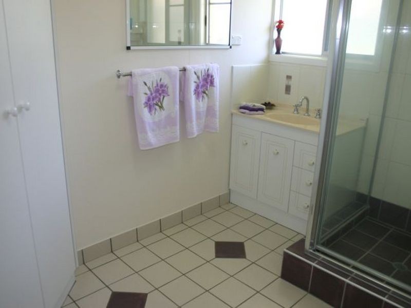 19 Lilliendale Avenue, Sarina QLD 4737