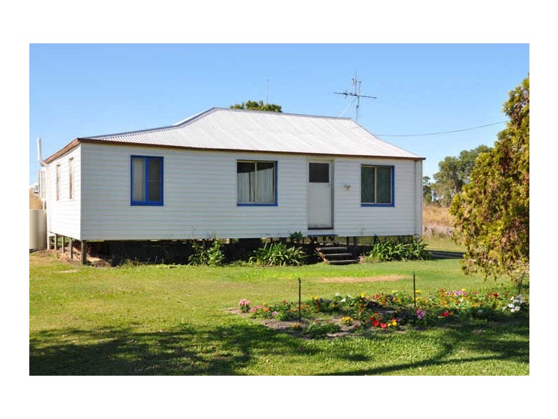 4 Graham Street, Koumala QLD 4738