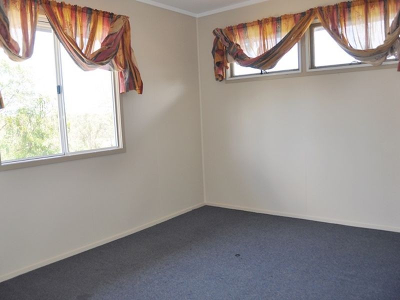 40 Utah, Sarina QLD 4737