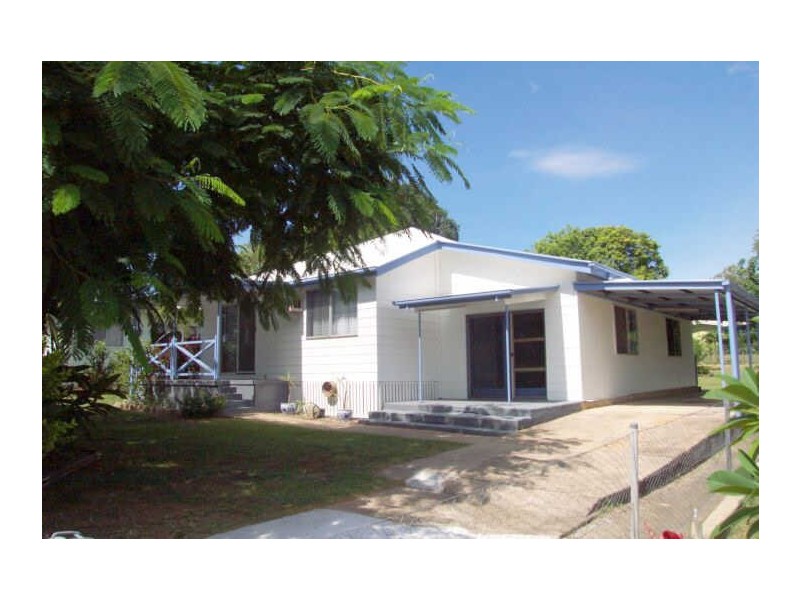 48 Beach Road, Sarina QLD 4737