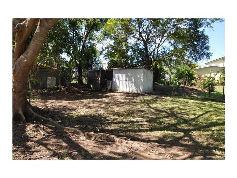 48 Beach Road, Sarina QLD 4737