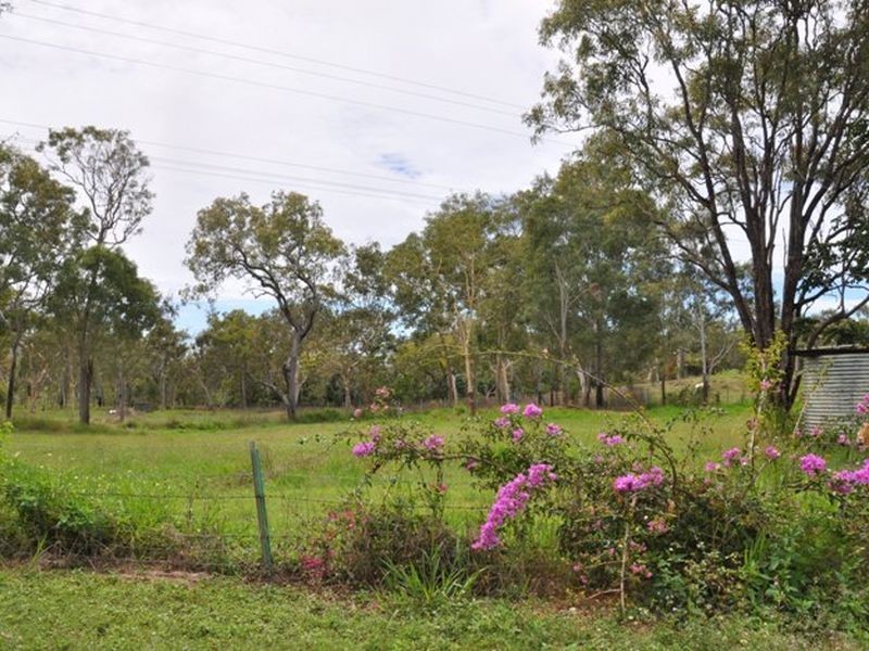 2 Herta Lane, Sarina QLD 4737