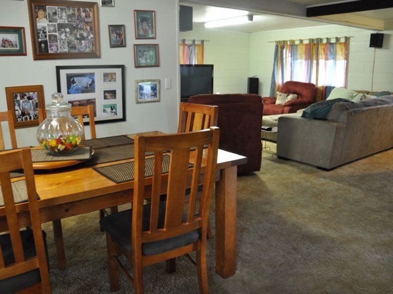 31 Owen Jenkins Drive, Sarina Beach QLD 4737