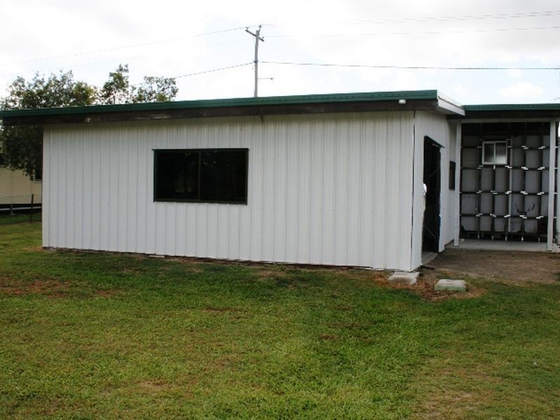 31 Beach Road, Sarina QLD 4737