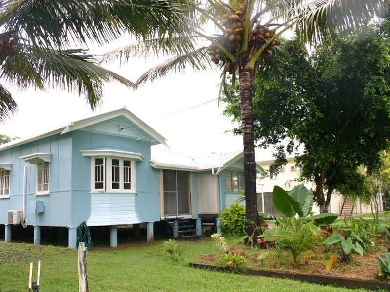 Armstrong Beach QLD 4737
