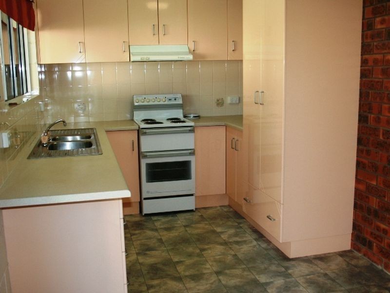 7 Brooksfield, Sarina Beach QLD 4737
