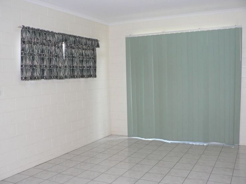 7 Brooksfield, Sarina Beach QLD 4737