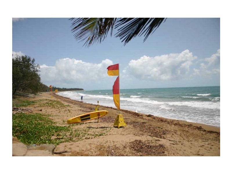 7 Brooksfield, Sarina Beach QLD 4737