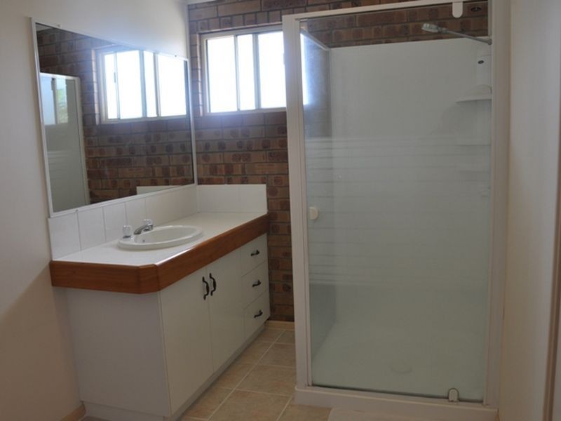 77 Zelma Street, Grasstree Beach QLD 4740