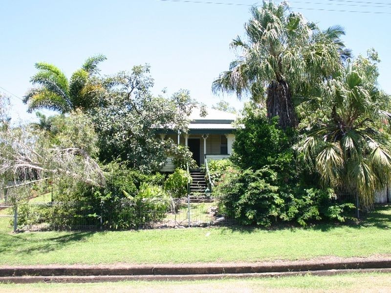 11 Langdon Street, Sarina QLD 4737