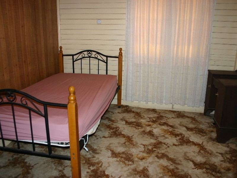 11 Langdon Street, Sarina QLD 4737