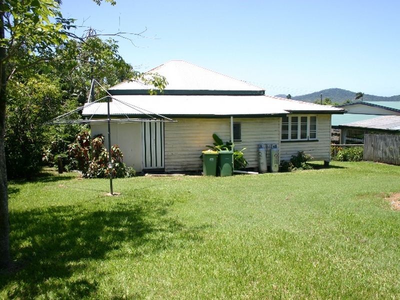 11 Langdon Street, Sarina QLD 4737
