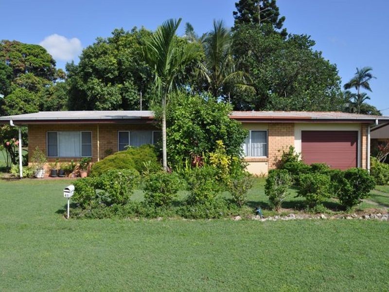 49 Place Avenue, Sarina QLD 4737