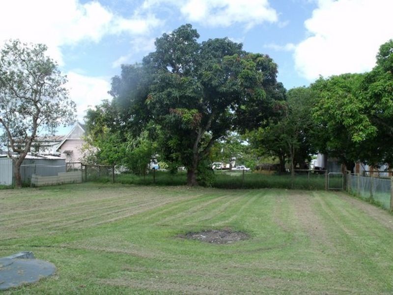 12 Graham Street, Koumala QLD 4738