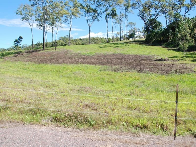 45 Gordonville Crt, Sarina QLD 4737