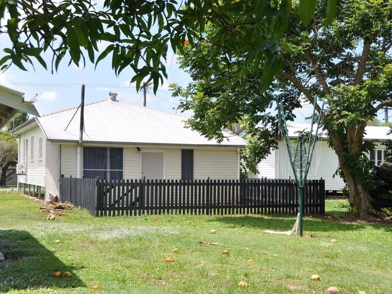 18 Phillips Street, Sarina QLD 4737