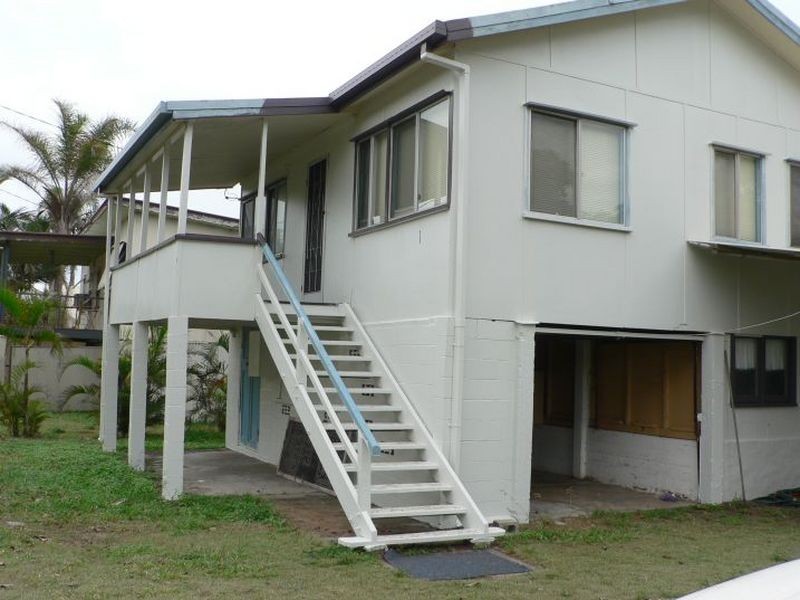 1 Zelma Street, Grasstree Beach QLD 4740