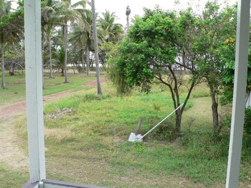 1 Zelma Street, Grasstree Beach QLD 4740