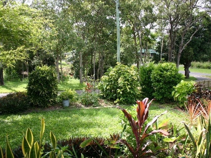 12 GOONYELLA AVE, Sarina QLD 4737