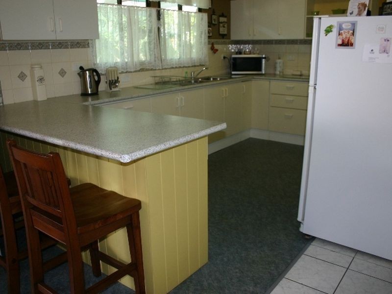 12 GOONYELLA AVE, Sarina QLD 4737