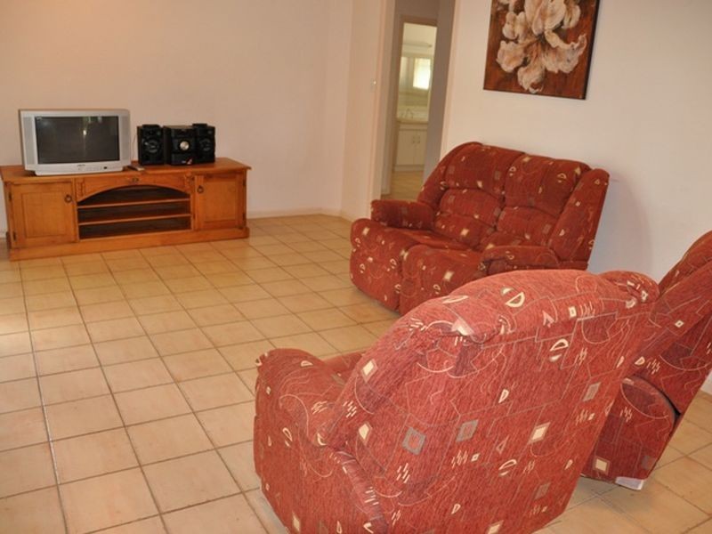 10 Patroyce Court, Sarina QLD 4737