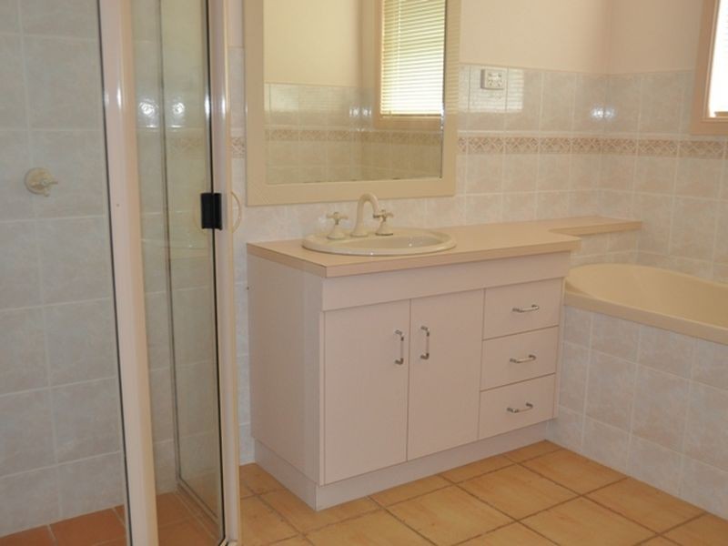 10 Patroyce Court, Sarina QLD 4737