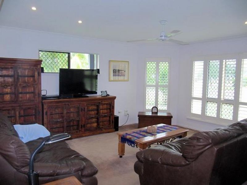 6 Grasstree Beach Road, Grasstree Beach QLD 4740