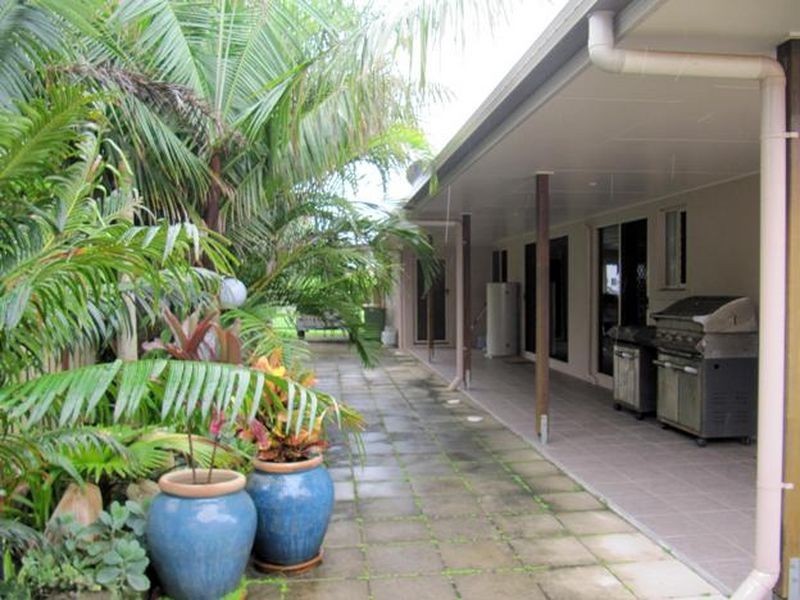 6 Grasstree Beach Road, Grasstree Beach QLD 4740