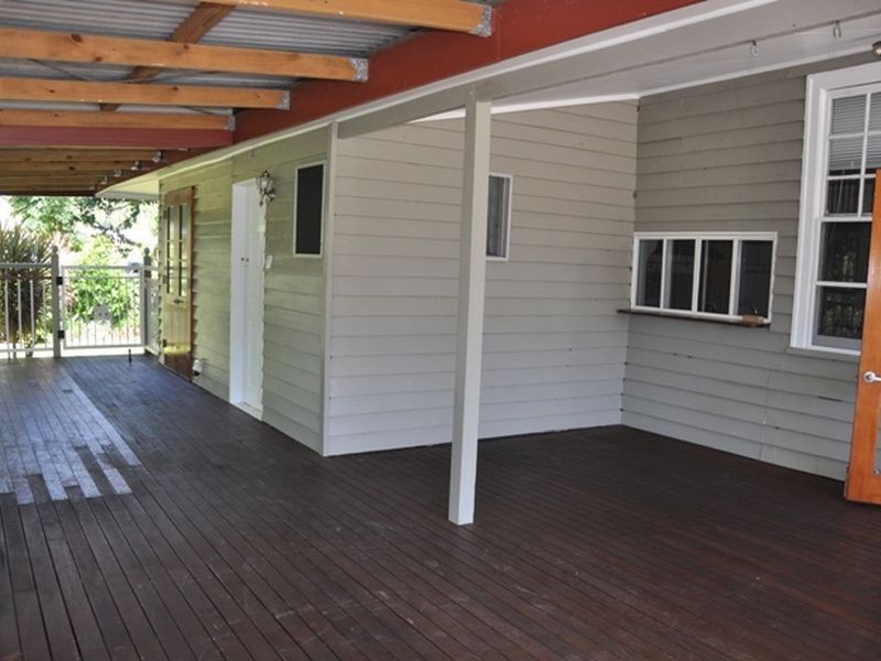 11 Armstrong Beach Road, Armstrong Beach QLD 4737